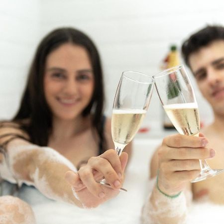 Alzira Bonita Suite Vip Jacuzzi Dış mekan fotoğraf